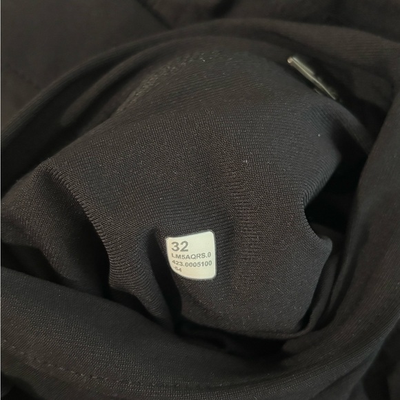 lululemon athletica Black ABC Classic-Fit 5 Pocket Pant - Picture 11 of 11